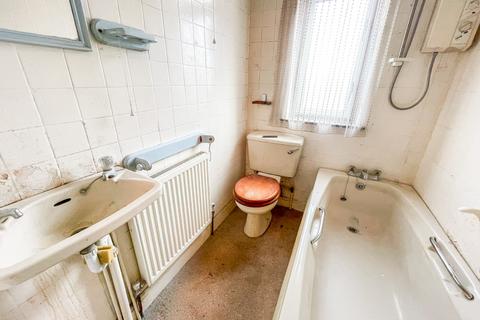 2 bedroom terraced house for sale, Plane Avenue, Northfleet, Kent, DA11