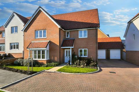 5 bedroom detached house for sale, Seladine Gardens, Coxheath, ME17