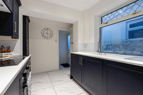 42 Brook Street, Barry, CF63 4PT
