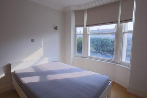 2 bedroom flat to rent, London N7