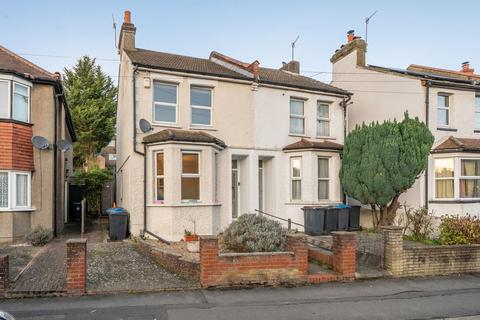 160 Chipstead Valley Road, Coulsdon, CR5 3BB