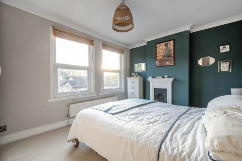 160 Chipstead Valley Road, Coulsdon, CR5 3BB