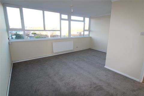 3 bedroom maisonette to rent, Golden Cross Parade, Ashingdon Road, Rochford, Essex, SS4