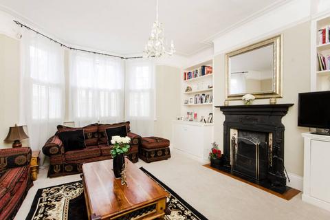 3 bedroom flat to rent, Stanton Road, Raynes Park, London, SW20