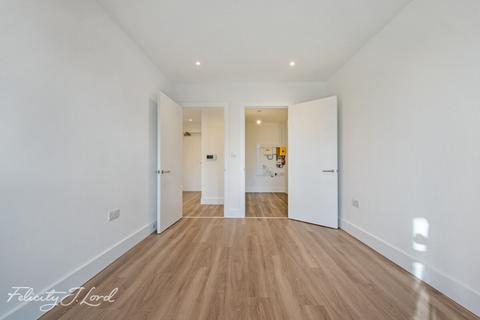 1 bedroom apartment for sale, Parkside Avenue, LONDON