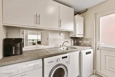 15 Catrine Road, Glasgow, G53 7FB