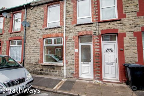 3 bedroom terraced house to rent, Caefelin Street, Llanhilleth, NP13