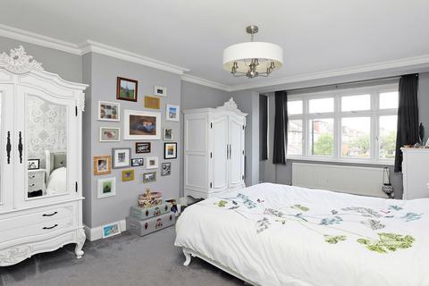 18 Christopher Avenue, London, W7 2BN