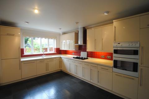 4 bedroom detached house to rent, Midhurst Close, Bury St. Edmunds IP32