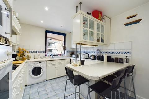 3 bedroom apartment for sale, Stevenage Road, London, SW6