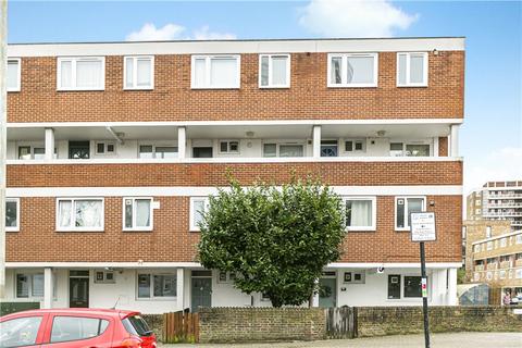 3 bedroom maisonette to rent, Westbridge Road, London, SW11