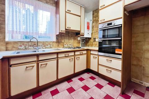 2 bedroom flat for sale, Singleton Road, Greater Manchester M7