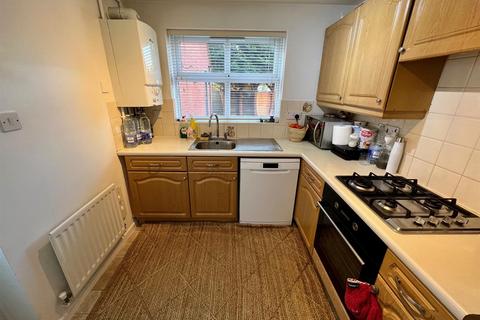 3 bedroom semi-detached house for sale, Mary Macarthur Drive, Cradley Heath, B64 5EN