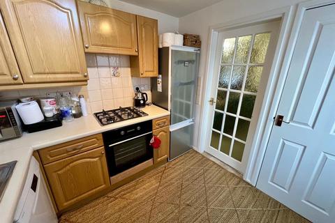 3 bedroom semi-detached house for sale, Mary Macarthur Drive, Cradley Heath, B64 5EN