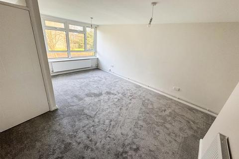 22 Thurso Walk, Corby, NN17 2HE