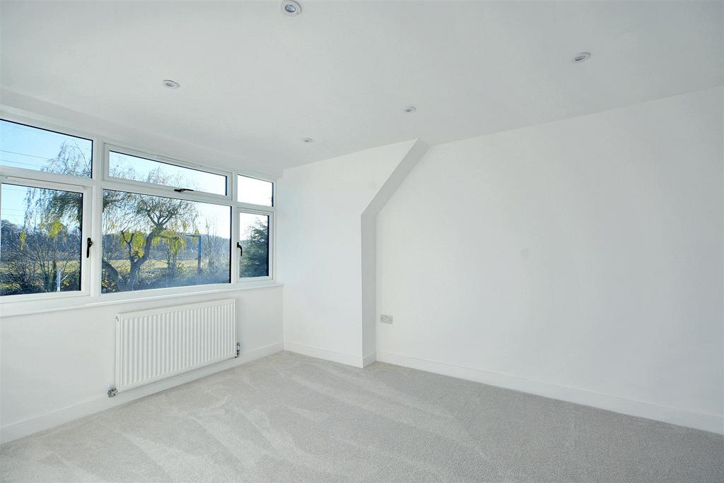 Bedroom 1.jpeg