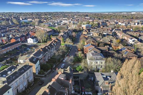 Flat 11, 140 - 142 Whetstone Lane, Birkenhead, CH41 2TQ