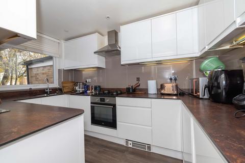 3 bedroom terraced house for sale, Grasmere Road, Kennington, TN24