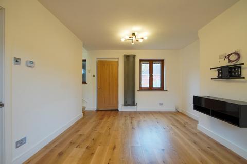 4 bedroom semi-detached house to rent, Bangor Grove, Bristol BS4