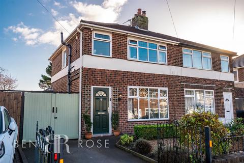 3 bedroom semi-detached house for sale, Southdowns Road, Chorley