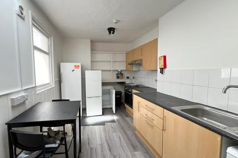 7 bedroom maisonette to rent, Grove Road, Bristol BS6