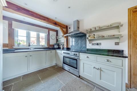 Woodcote Back Lane, Weobley, Hereford, HR4 8SG