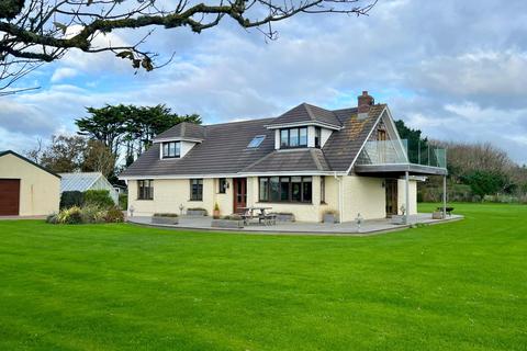 4 bedroom detached house for sale, Frette Farm, The Blaye, Alderney