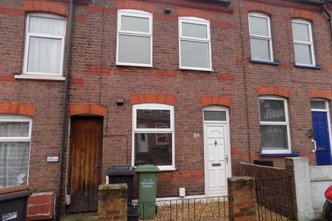 2 bedroom terraced house to rent, St. Peters Road, Luton, Bedfordshire