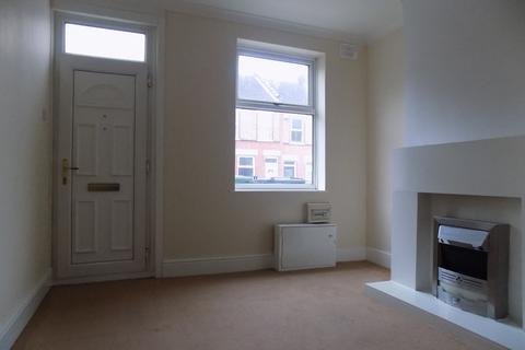 2 bedroom terraced house to rent, St. Peters Road, Luton, Bedfordshire