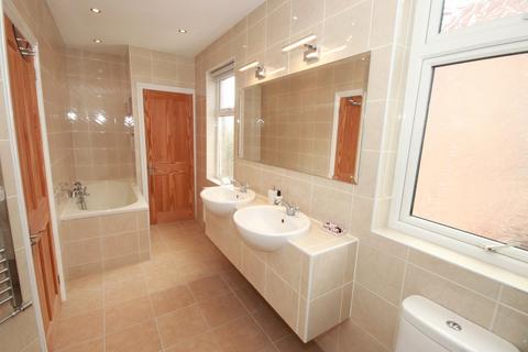 4 bedroom semi-detached house for sale, Norwood Road, Southport, Merseyside, PR8