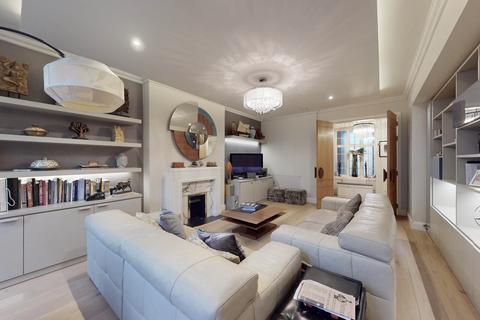 4 bedroom apartment for sale, Eyre Court, 3-21 Finchley Road, London, NW8