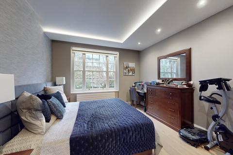 4 bedroom apartment for sale, Eyre Court, 3-21 Finchley Road, London, NW8