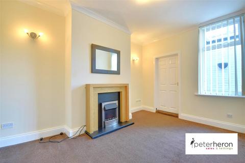 2 bedroom cottage to rent, Warennes Street, Pallion, Sunderland