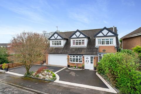 5 bedroom detached house for sale, Vicars Hall Gardens, Worsley, M28