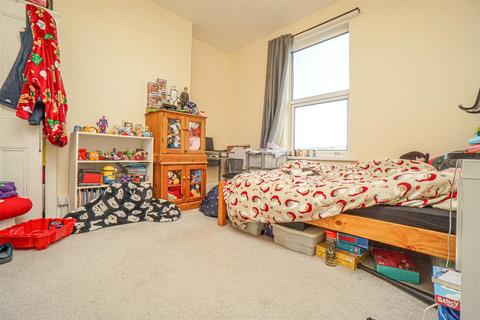 2 bedroom flat for sale, Mount Pleasant Road, Hastings