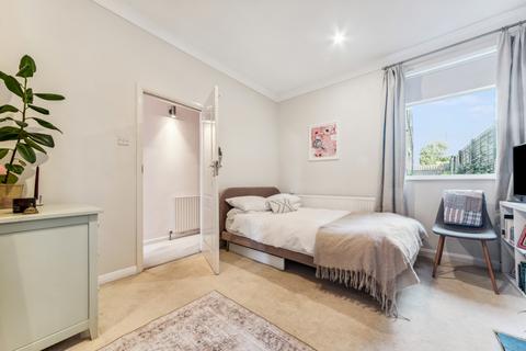 119 Trevelyan Road, London, SW17 9LP