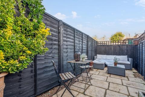 119 Trevelyan Road, London, SW17 9LP