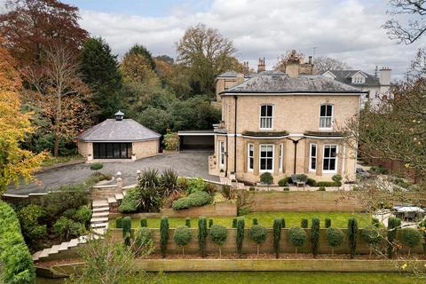 5 bedroom detached house for sale, Macclesfield Road, Aldlerley Edge