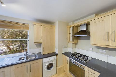 2 bedroom flat to rent, Apt 6 Tapton Court, Tapton House Road, Broomhill, Sheffield