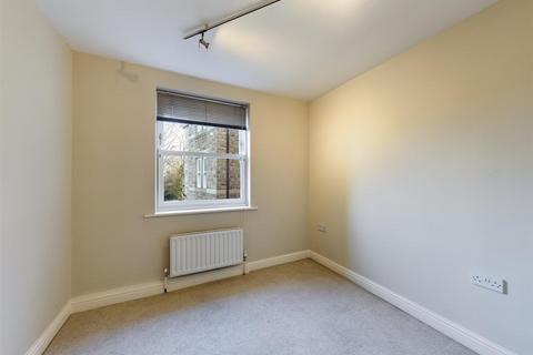 2 bedroom flat to rent, Apt 6 Tapton Court, Tapton House Road, Broomhill, Sheffield