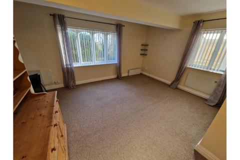 2 bedroom property to rent, Ashfield Court, Farringdon, North Petherton TA6