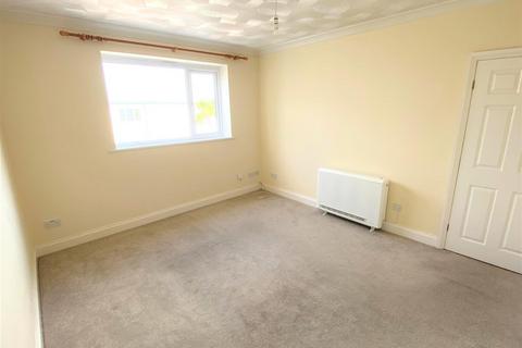 2 bedroom apartment to rent, Henver Road, Newquay TR7