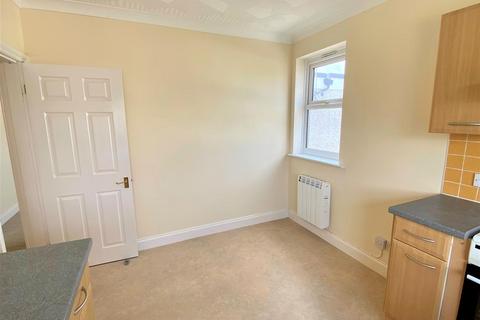 2 bedroom apartment to rent, Henver Road, Newquay TR7