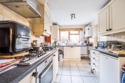 3 bedroom semi-detached house for sale, Somerton Avenue, Hampshire SO18