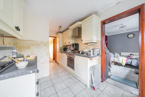 3 bedroom semi-detached house for sale, Somerton Avenue, Hampshire SO18