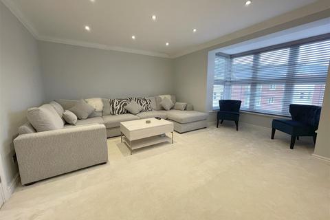 2 bedroom apartment to rent, Symphony Court, Birmingham