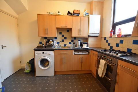 3 bedroom house to rent, 10 Bankfield Terrace