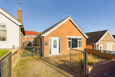 2 bedroom detached bungalow for sale, Briarwood Avenue, Nottingham NG3