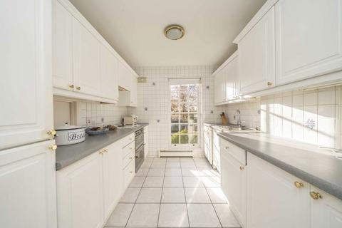 4 bedroom terraced house for sale, Hogarth Way, Hampton TW12