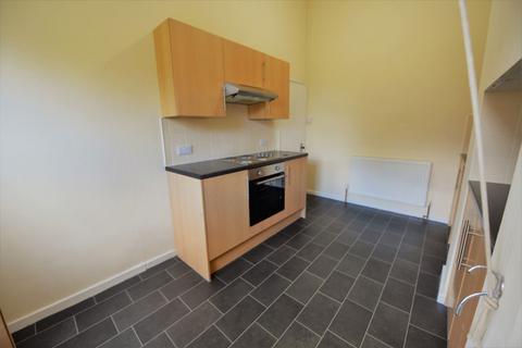 3 bedroom flat to rent, 158 Otley Road Flat 1